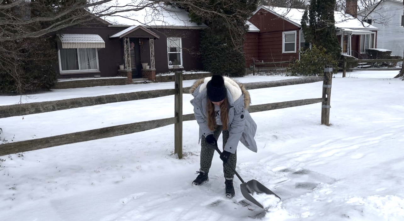 Its Snow Problem Don’t Want to Shovel? ‘Snow’ Problem, says Kent. – Broadcast Reporting